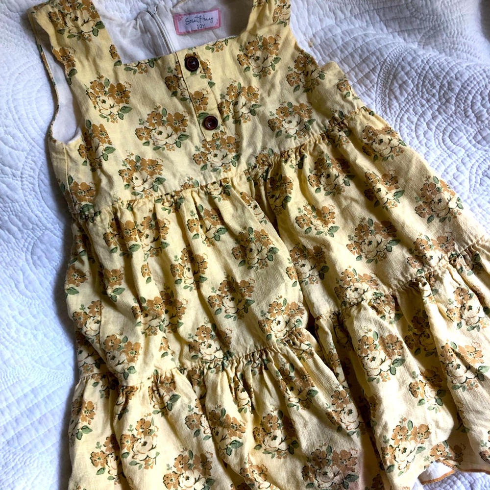 Size 10 SweetHoney. Vintage length